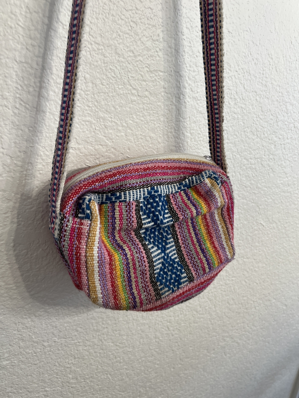 Colorful Striped Crossbody Bag - Pink Multicolor - Picture 3 of 6